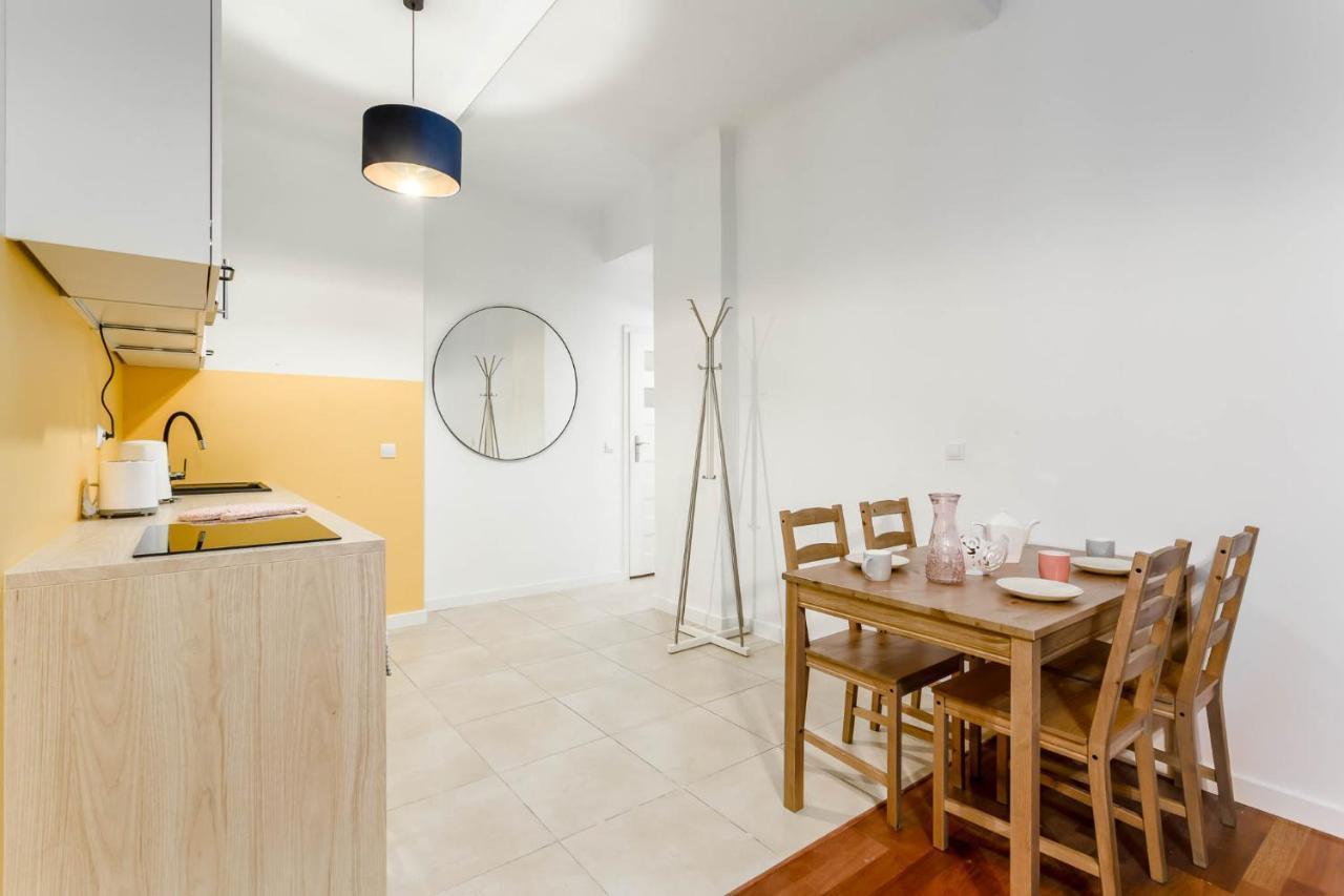 Chill Apartments Kopernik Center ワルシャワ エクステリア 写真