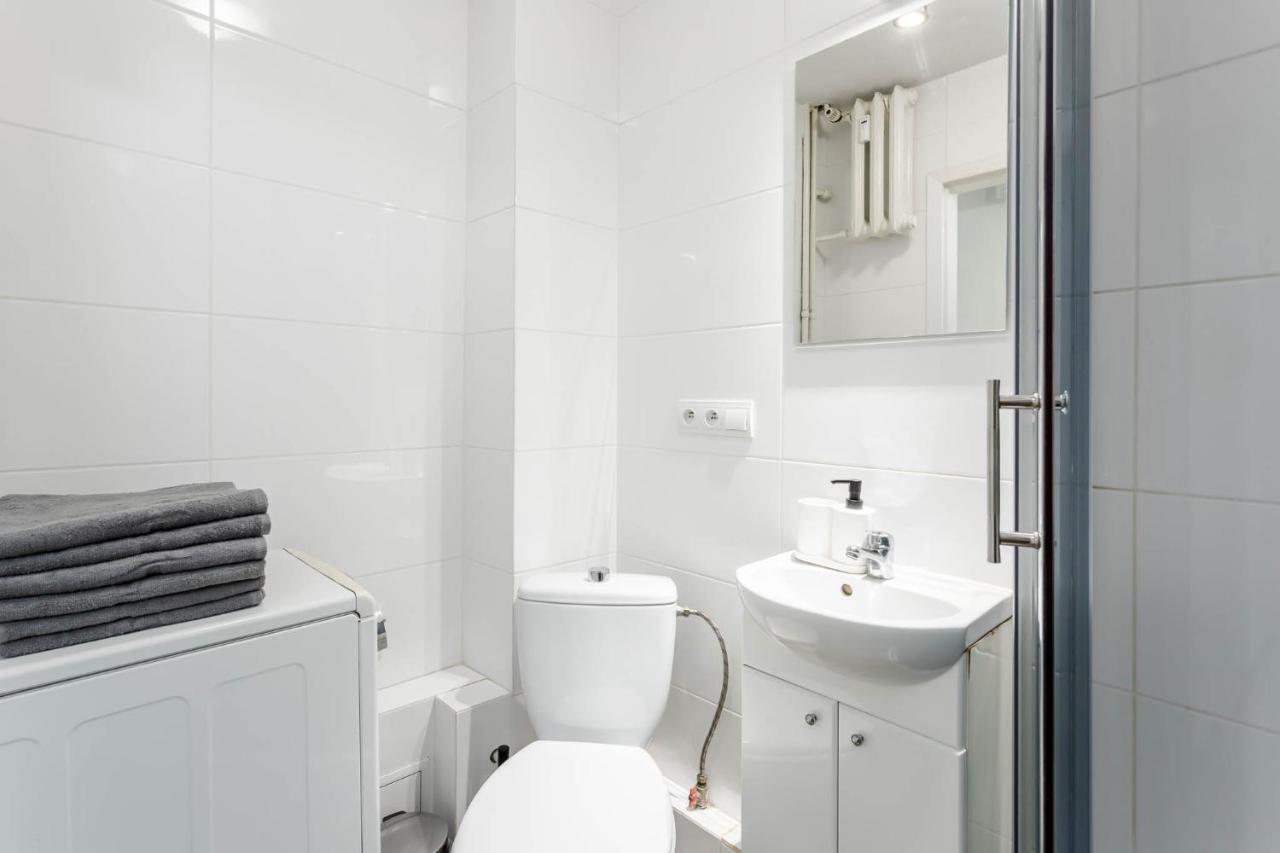 Chill Apartments Kopernik Center ワルシャワ エクステリア 写真