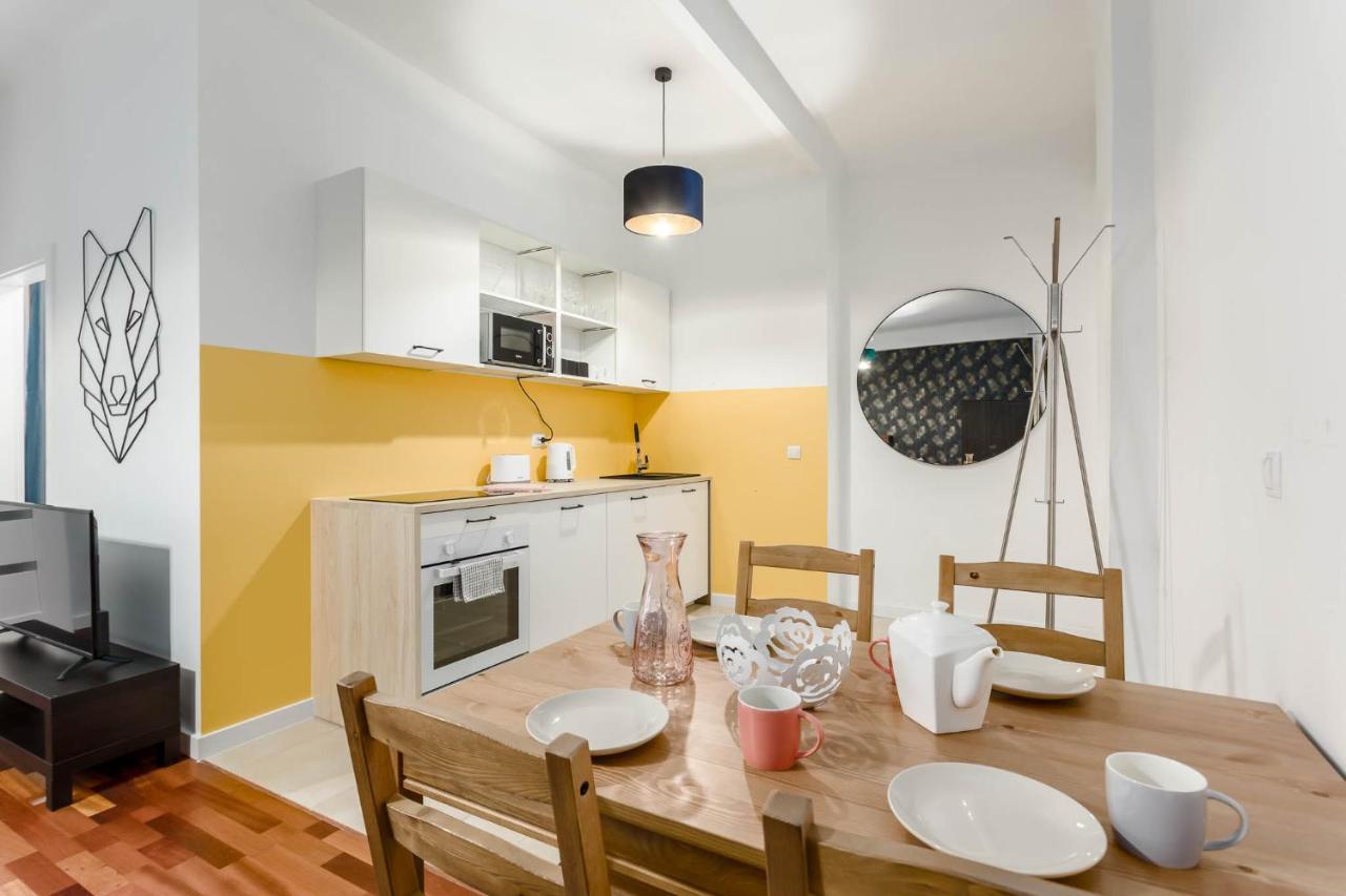 Chill Apartments Kopernik Center ワルシャワ エクステリア 写真